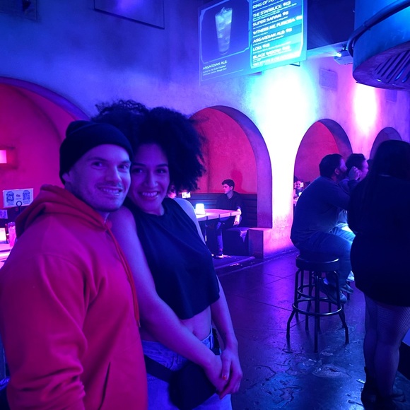 Meet your Posher, Emily - Picture 1 of 1